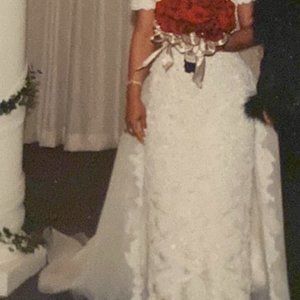 WEDDIING DRESS, BEIGE COLOR, SIZE M